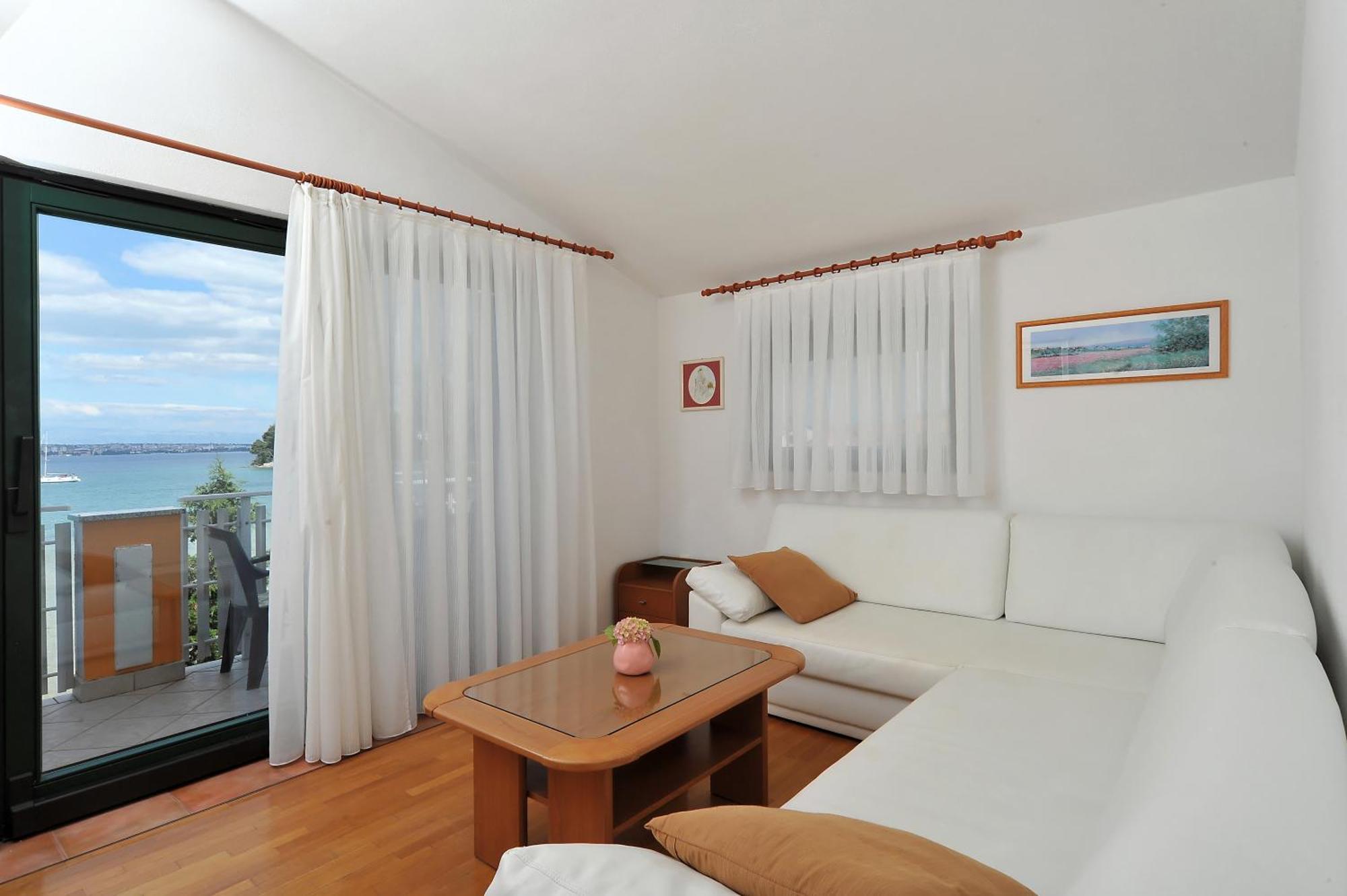 Apartments Villa Eden 普莱克 外观 照片