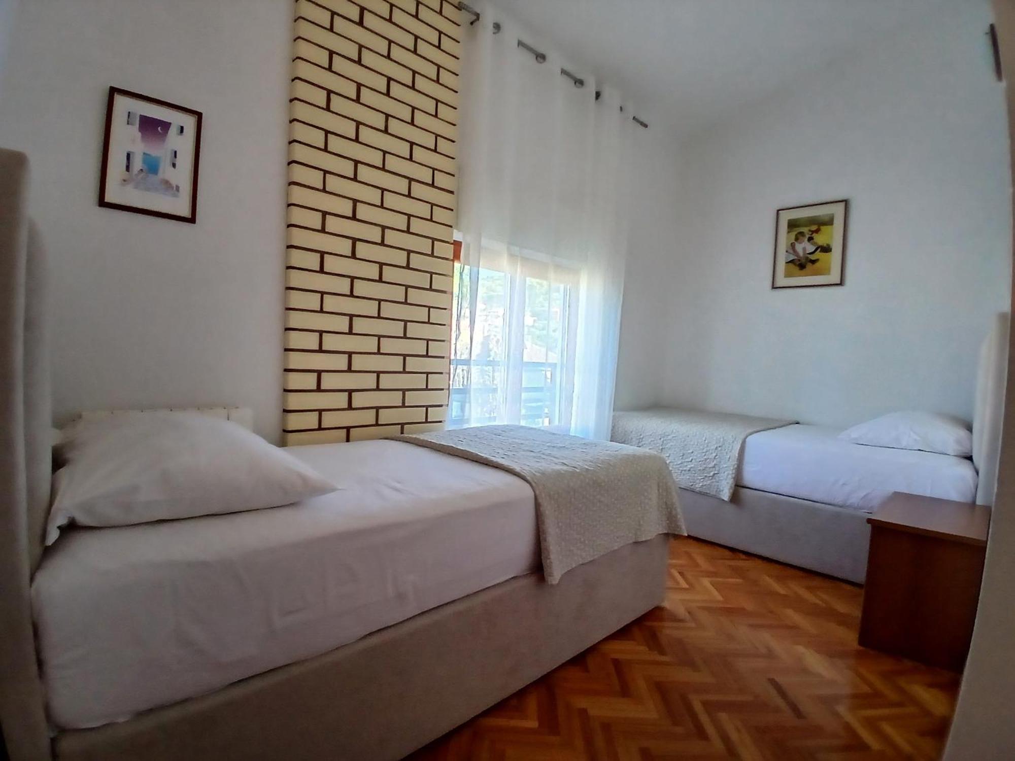 Apartments Villa Eden 普莱克 外观 照片